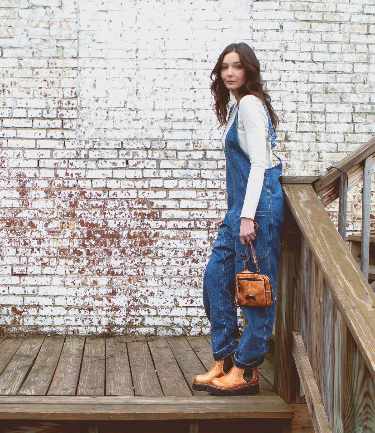 Capture Women's Full-Grain Leather Bag