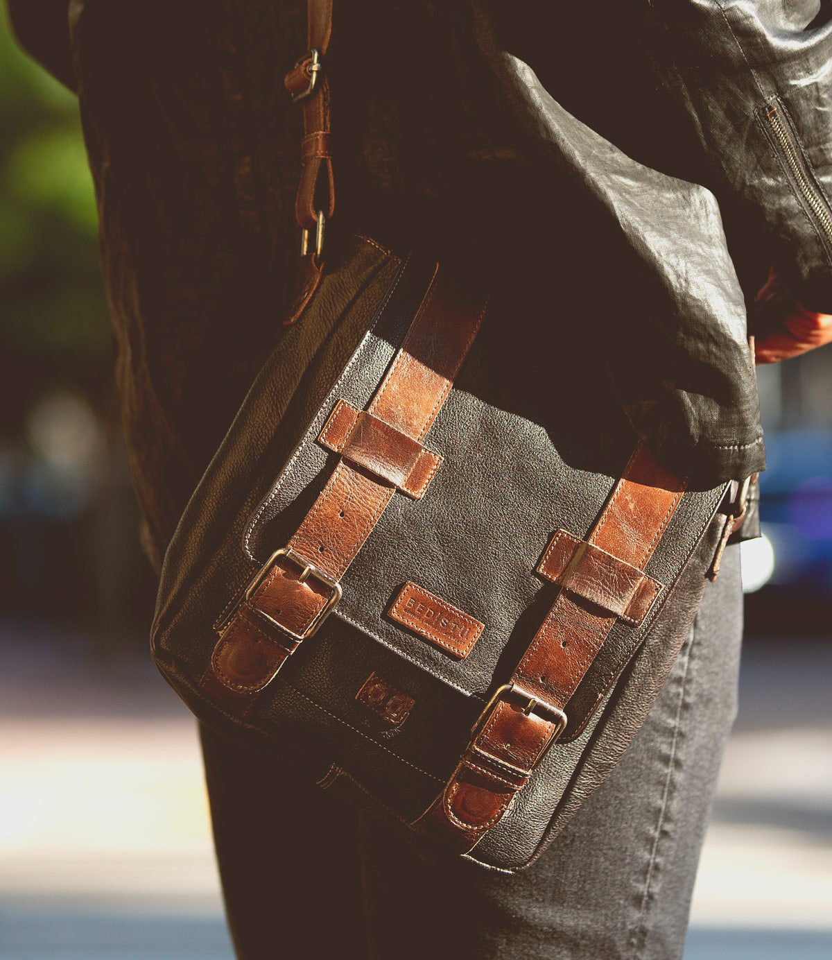 Hue Full-Grain Leather Buckle Bag