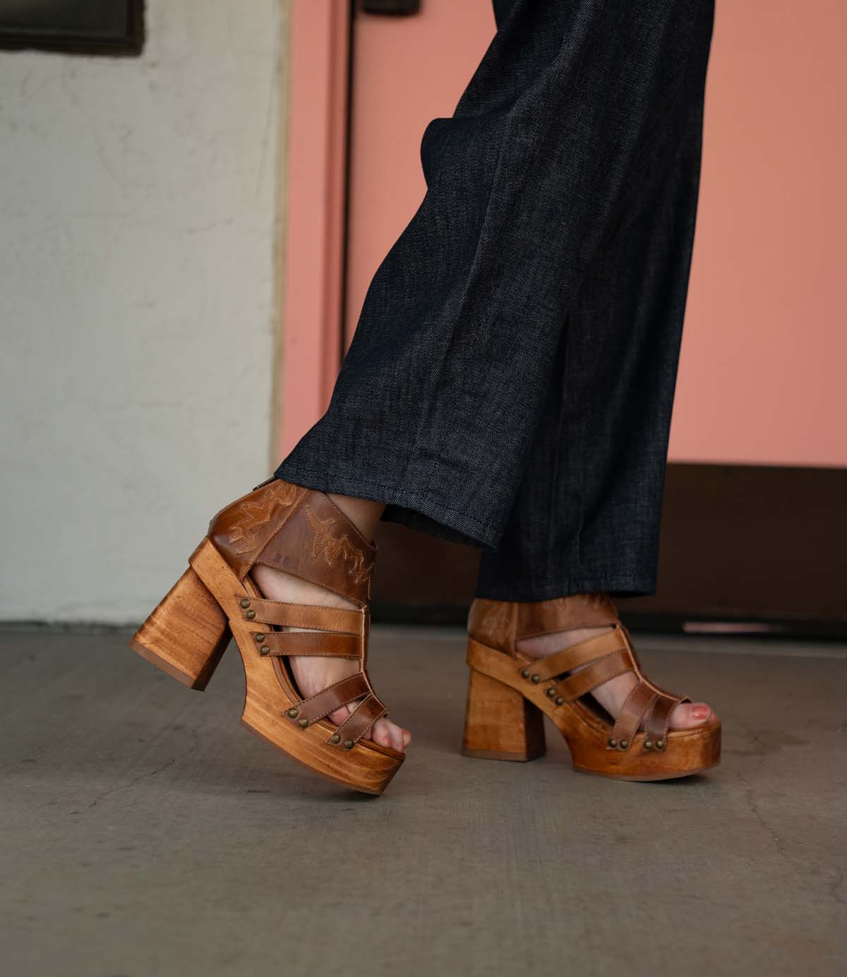Orphyx Women’s Full-Grain Leather Platform Sandal