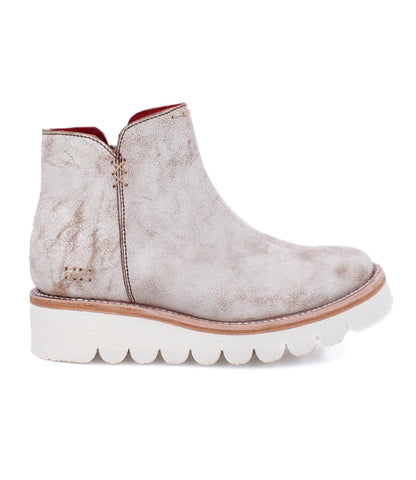 Lydyi Women’s Full-Grain Leather Ankle Boot